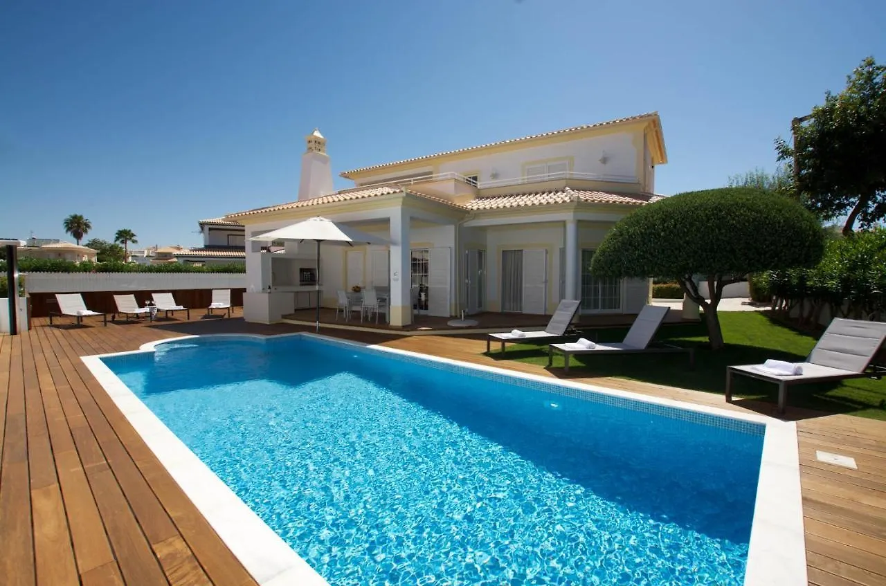 Vista Villa Joia Gale  Portugal